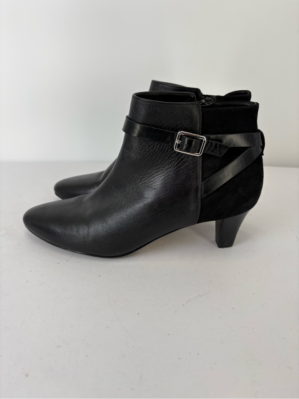 🍎 Cole Haan Black Leather & Suede Ankle Boots with Buckle Strap 2” heels